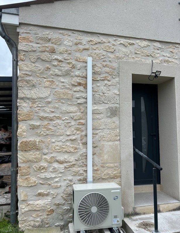 Pose d'une climatisation réversible de marque Airwell à Ludon-Médoc en Gironde