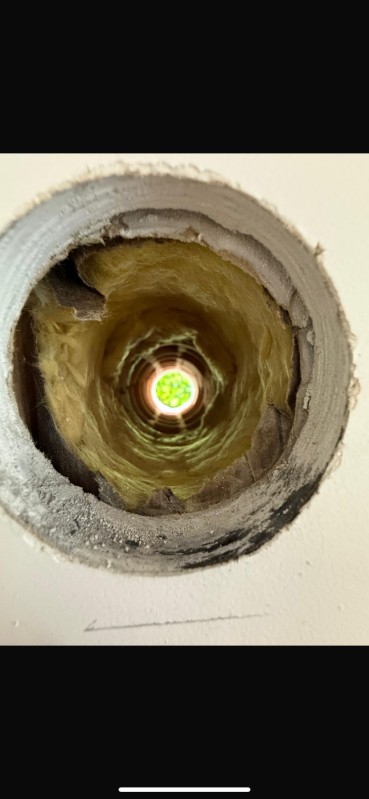 Installation d’une climatisation mono split HEIWA 3,5 kW « dos à dos » au Pian-Médoc en Gironde