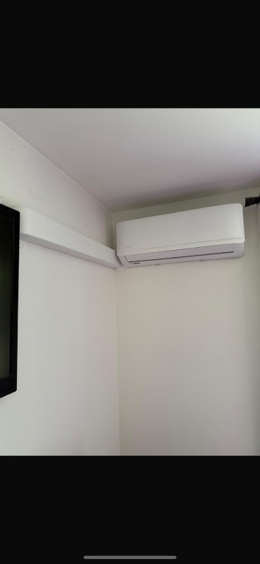 Installation d'une climatisation bi split au Pian-Médoc en Gironde de marque AIRWELL et d'une puissance de 3,5Kw pour un split et 2Kw pour le deuxième split