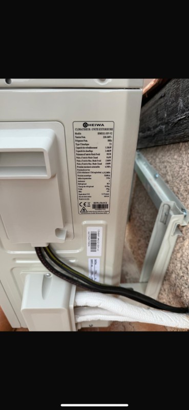 Devis et pose en urgence d'une climatisation Heiwa à Parempuyre en Gironde d'une puissance de 3,5 Kw pour une famille